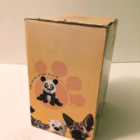 Little Paws Malcolm  Polar Bear With Fish Resin Figurine Statue Arora - Picture 11 of 15